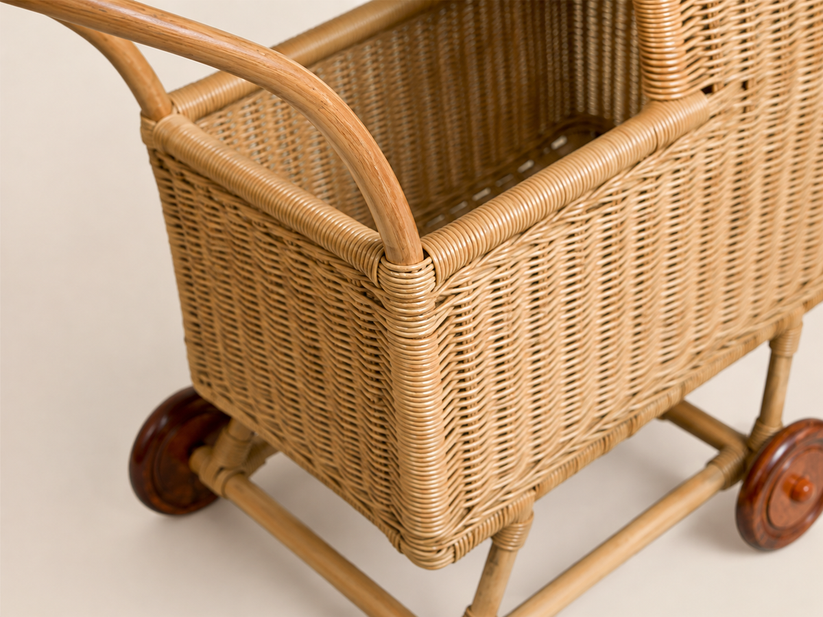 BOECKIE Retro Poppenwagen Lichtbruin – Rotan & Hout – Vintage Poppenwagen – 70 x 34 x 67 cm